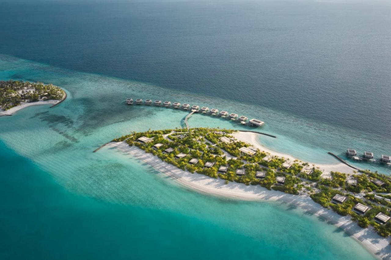 Patina Maldives, Fari Islands Hotel Gaafaru Exterior photo